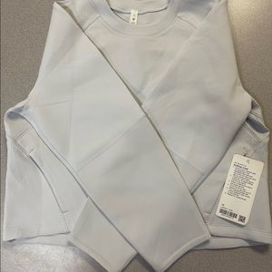 Lululemon airwrap crew alpine white